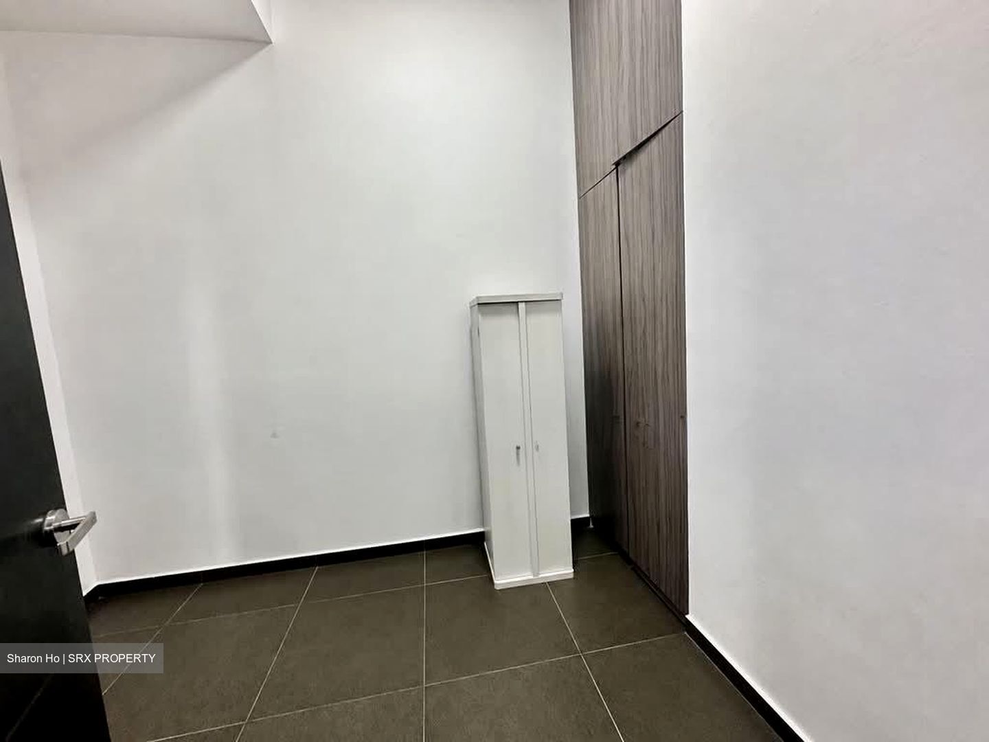 Elias Terrace (D18), Terrace #566304961